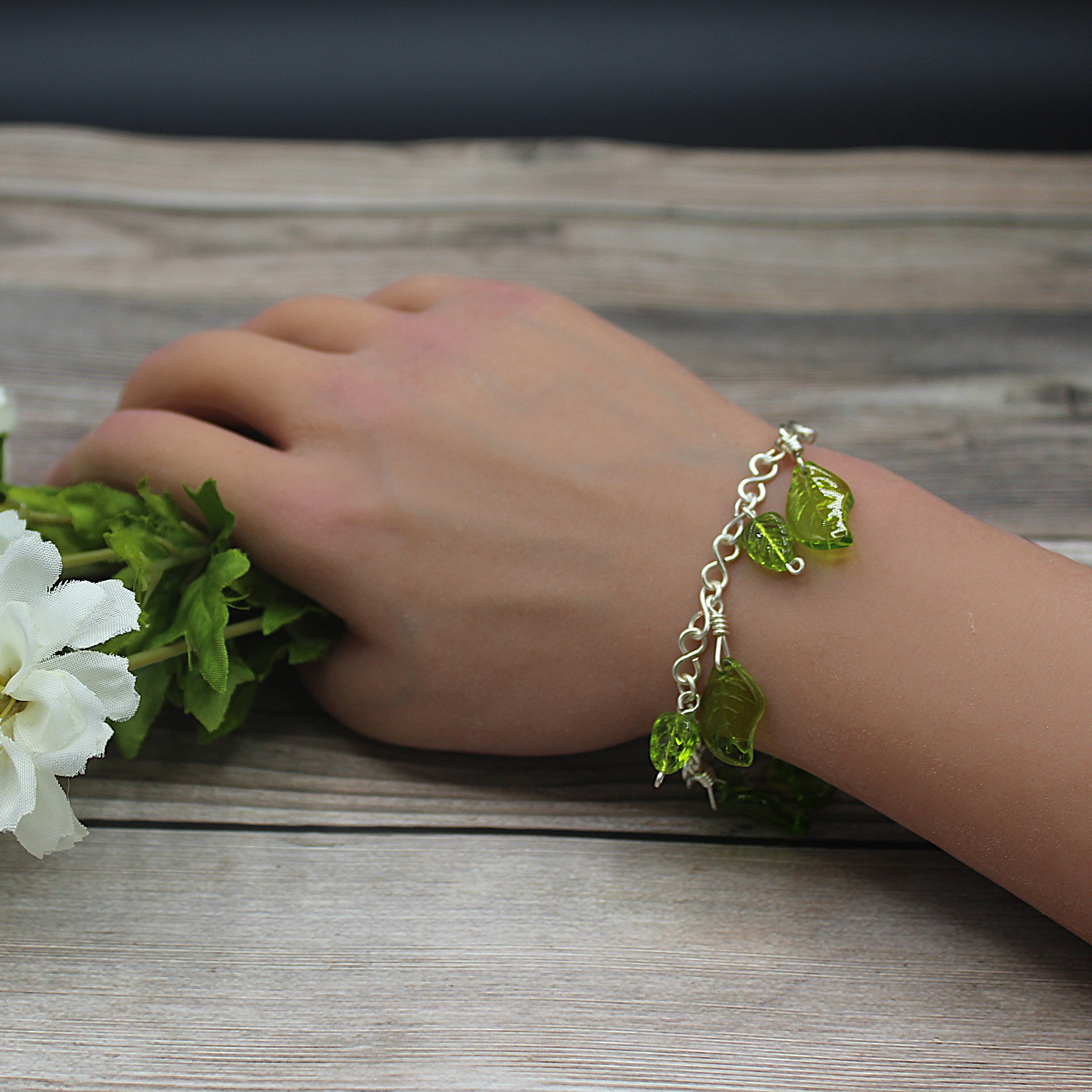 Handcrafted Green Czech Glass Leaf Bracelet in Silver Plated Wire 7.00"