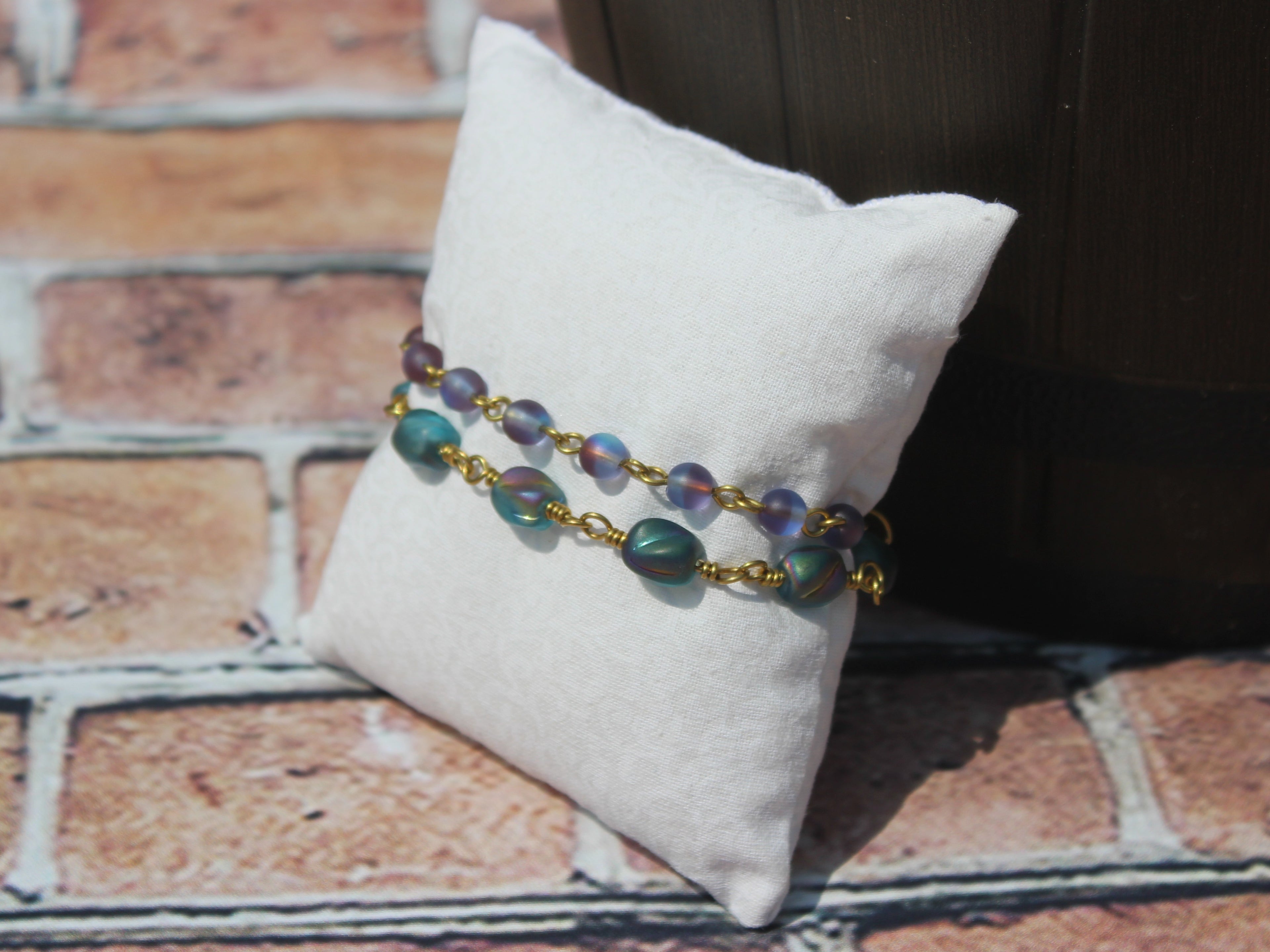 Handcrafted Brass Wire Glass Bead Bracelet with End Cones, 6.5"