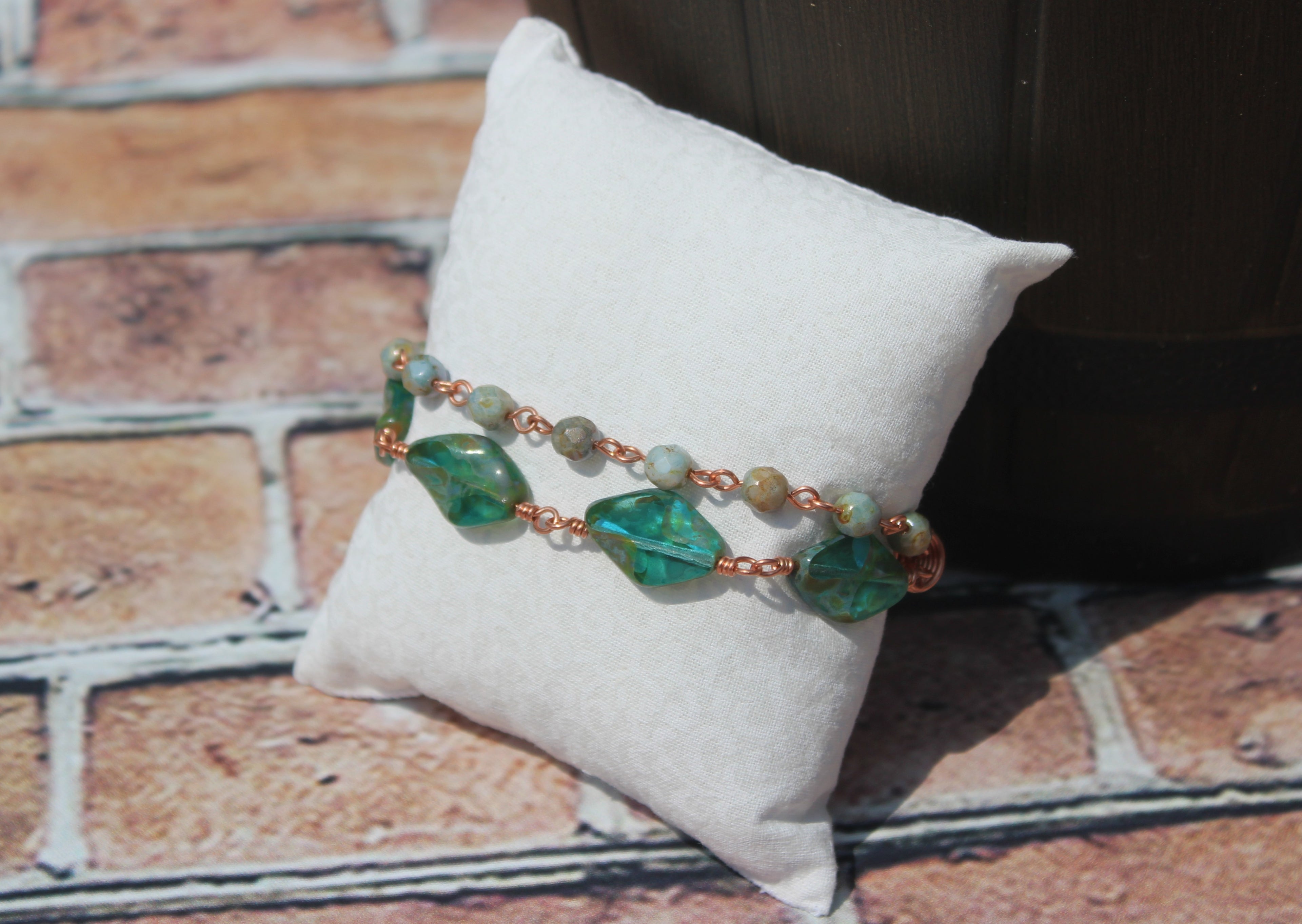 Handcrafted Copper Wire Glass Bead Bracelet with Lobster Clasp, 7.25"