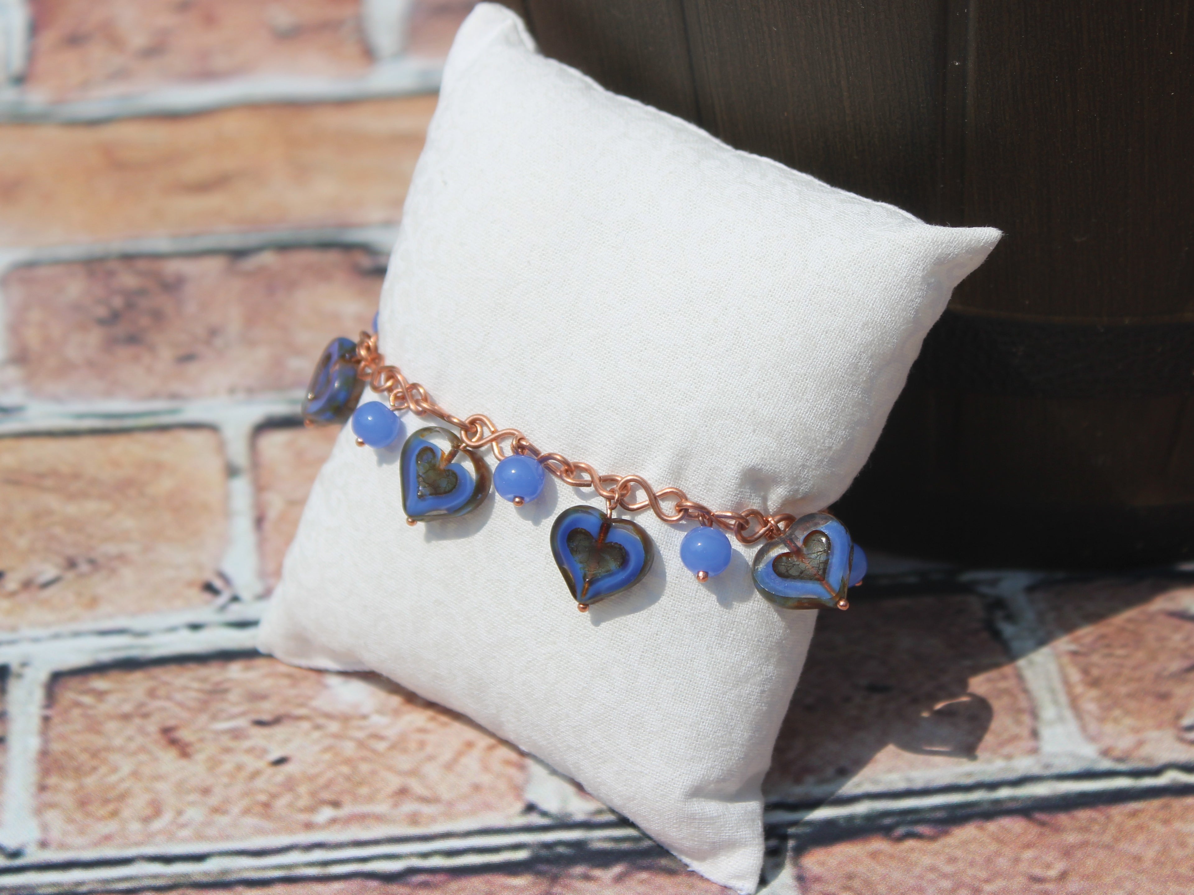 Handcrafted Czech Glass Heart Dangle Bracelet in Copper 7.00"