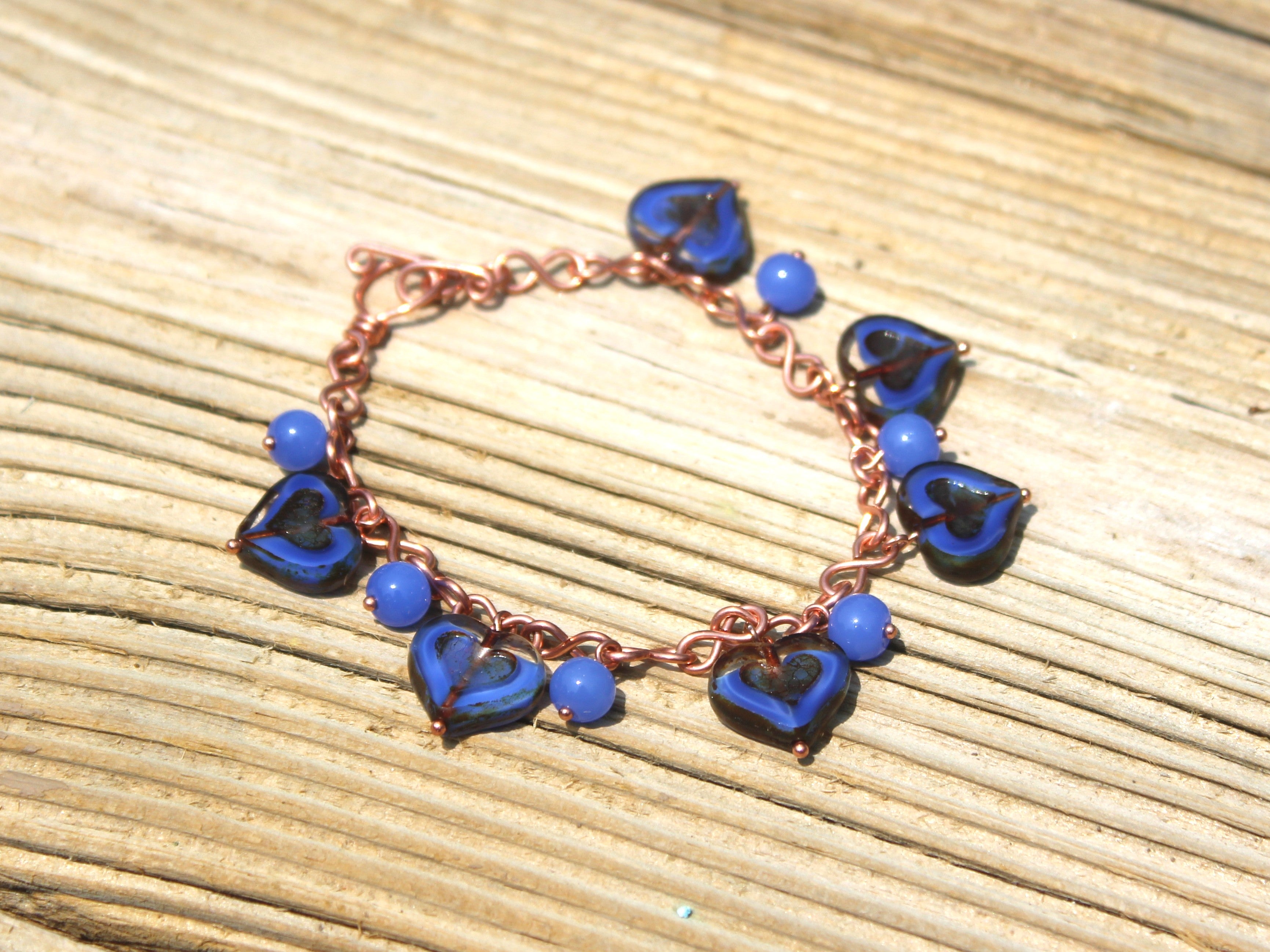 Handcrafted Czech Glass Heart Dangle Bracelet in Copper 7.00"